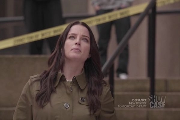 Titulky k Continuum S02E01 - Second Chances