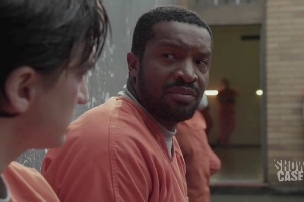 Titulky k Continuum S02E02 - Split Second