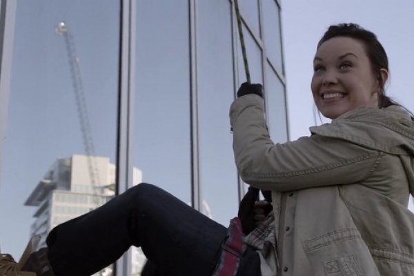 Titulky k Continuum S03E05 - 30 Minutes to Air