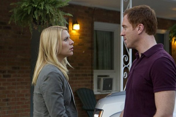 Titulky k Homeland S02E08 - I'll Fly Away