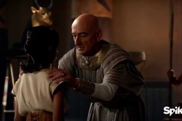 Titulky k Tut S01E01 - Part One: Power