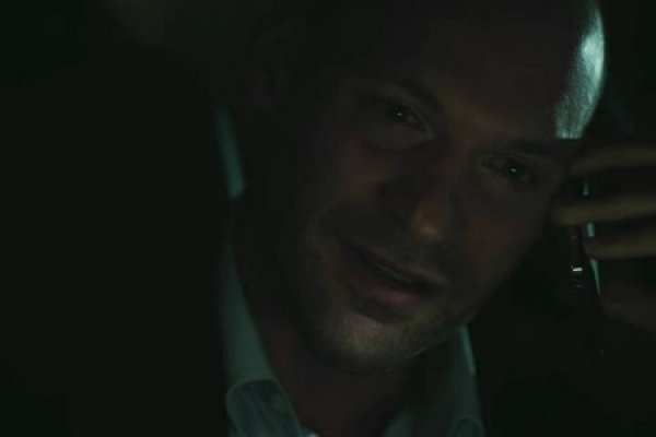 Titulky k House of Cards S01E11 - Chapter 11