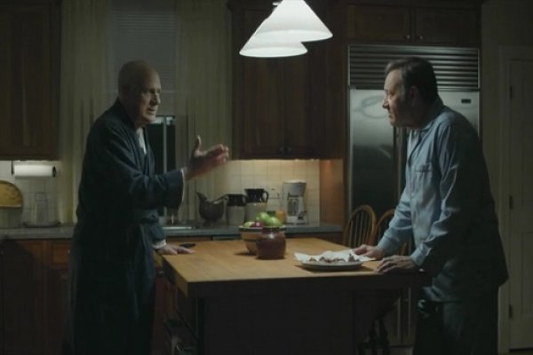 Titulky k House of Cards S01E12 - Chapter 12