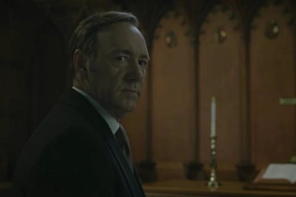 Titulky k House of Cards S01E13 - Chapter 13