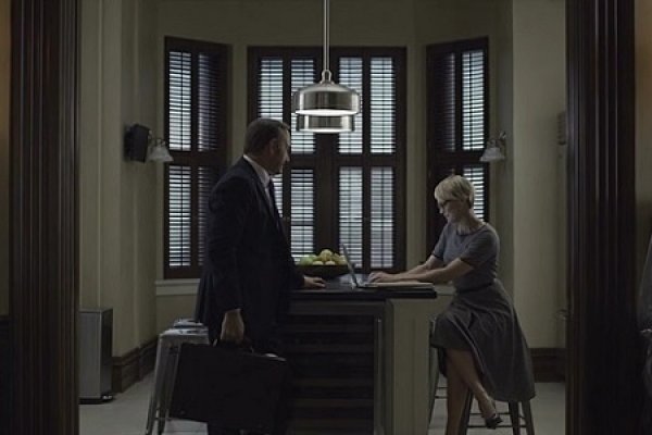 Titulky k House of Cards S02E02 - Chapter 15
