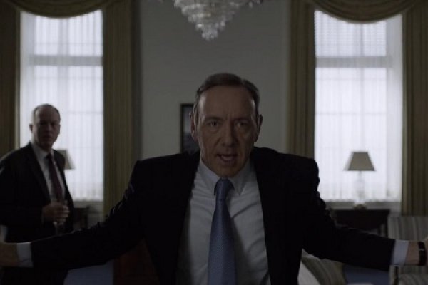 Titulky k House of Cards S02E04 - Chapter 17