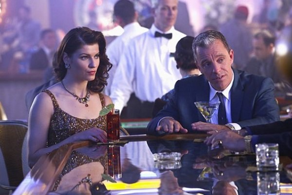 Titulky k Vegas S01E08 - Exposure