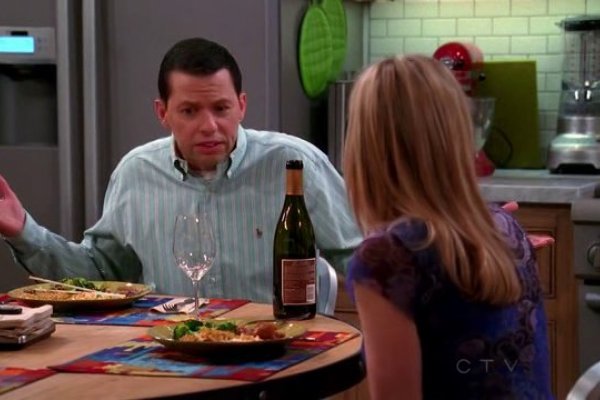 Titulky k Two and a Half Men S10E21 - Another Night with Neil Diamond