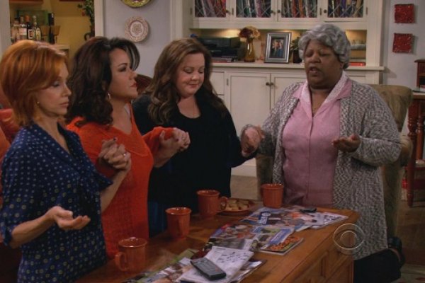 Titulky k Mike and Molly S04E17 - McMillan and Mom