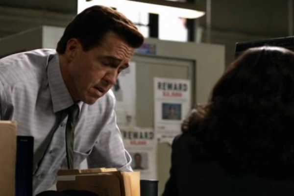 Titulky k Person of Interest S01E04 - Cura Te Ipsum