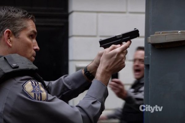Titulky k Person of Interest S01E20 - Matsya Nyaya