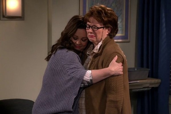 Titulky k Mike and Molly S06E03 - Peg O' My Heart Attack