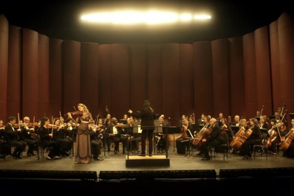 Titulky k Mozart in the Jungle S01E10 - Opening Night