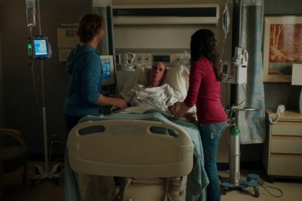 Titulky k NCIS: Los Angeles S06E09 - Traitor