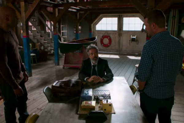Titulky k NCIS: Los Angeles S07E03 - Driving Miss Diaz