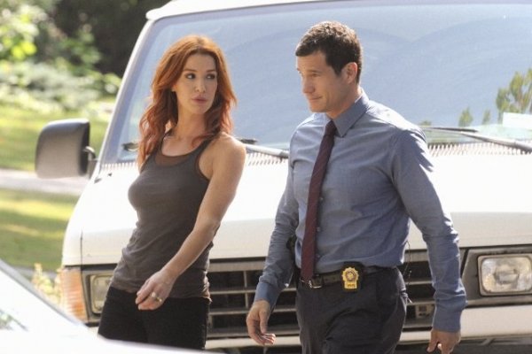 Titulky k Unforgettable S01E02 - Heroes