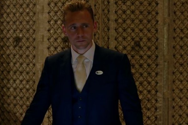 Titulky k The Night Manager S01E01 - Episode #1.1