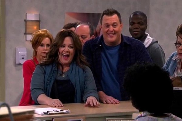 Titulky k Mike and Molly S06E13 - I See Love