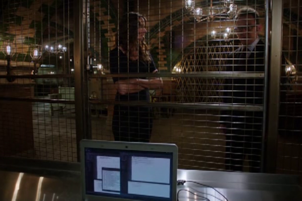 Titulky k Person of Interest S05E05 - Shotseeker