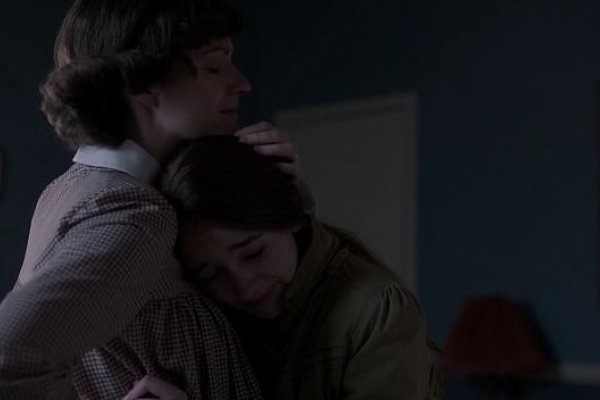 Titulky k The Americans S04E10 - Munchkins