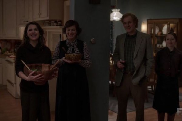 Titulky k The Americans S04E11 - Dinner for Seven