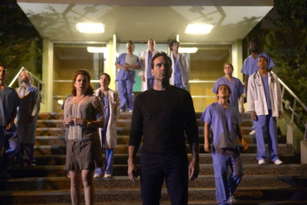 Titulky k Wayward Pines S02E06 - City Upon a Hill