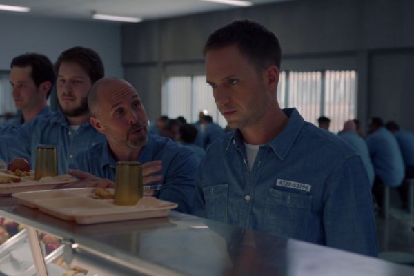 Titulky k Suits S06E02 - Accounts Payable