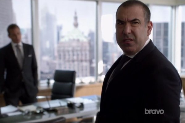 Titulky k Suits S06E11 - She's Gone