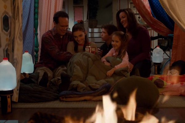 Titulky k American Housewife S01E11 - The Snowstorm