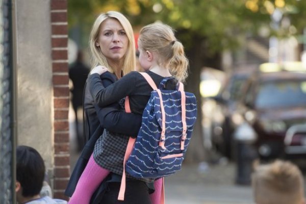 Titulky k Homeland S06E04 - A Flash of Light
