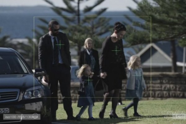 Titulky k Winter S01E02 - Gone Girl