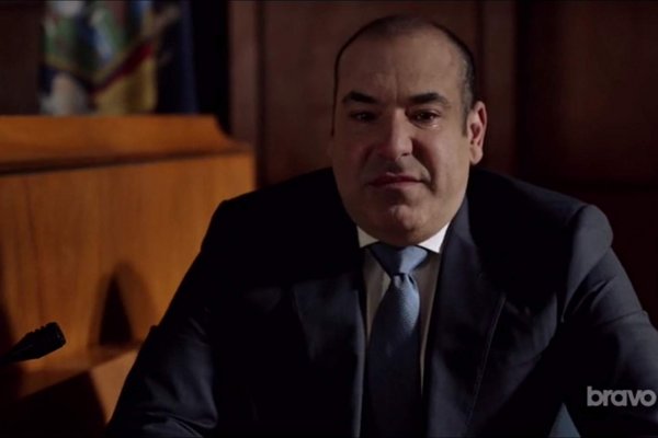 Titulky k Suits S08E15 - Stalking Horse