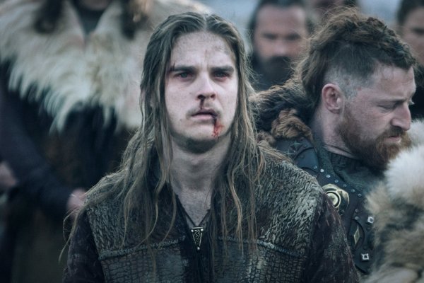 Titulky k Vikings S06E08 - Valhalla Can Wait